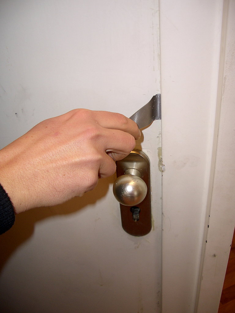 Universal door latch spatula 20 mm